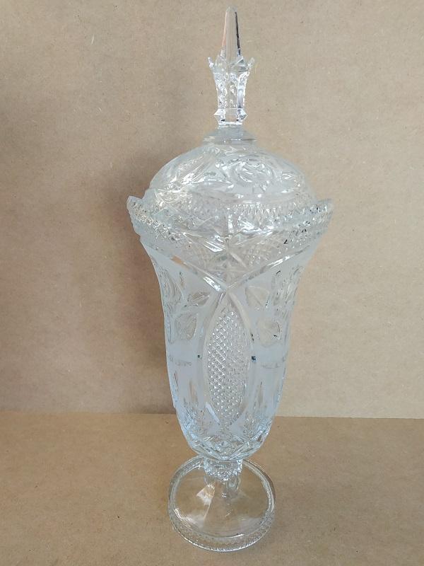 Vase couvert en cristal