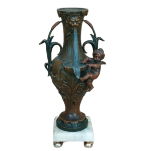 vase en régule vers 1900