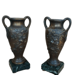 paire de vases vers 1900