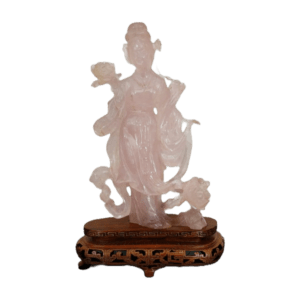 statuette en quartz rose