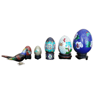 suite d'œufs et oiseau en émail cloisonné