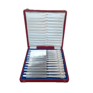 coffret de couteaux à fromage en argent fourré