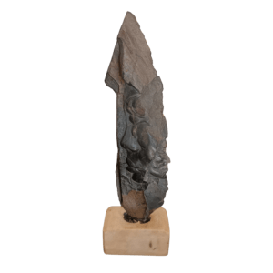 sculpture en pierre au deux visages signée claude monfrays