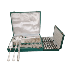 ménagère en métal argenté 51 pièces de style louis xv