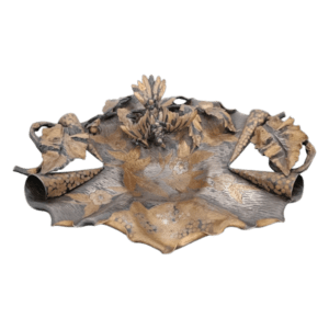 corbeille en métal patiné vers 1900